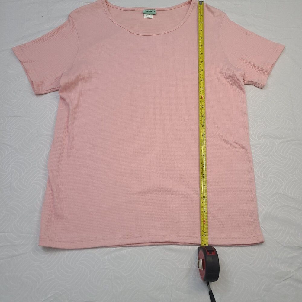Sara Morgan Light Pink ribbed knit Short Sleeve top, likely a silk and rayon